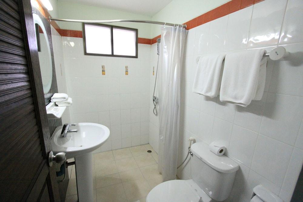 Rangrong Resort Hotel Patong Екстер'єр фото